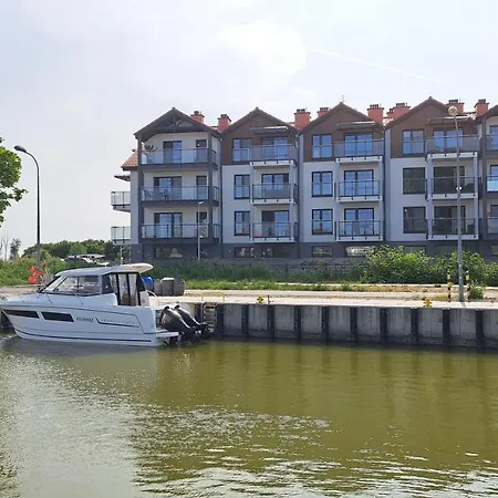 Port Krynica Rybacka 98 Hotel *