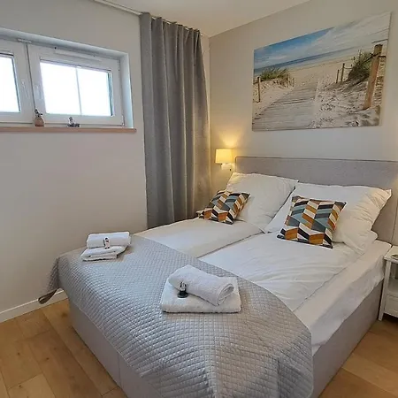 Port Krynica Rybacka 98 *